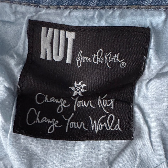 Kut from the Kloth Light Blue Boyfriend Jeans - Picture 9 of 10
